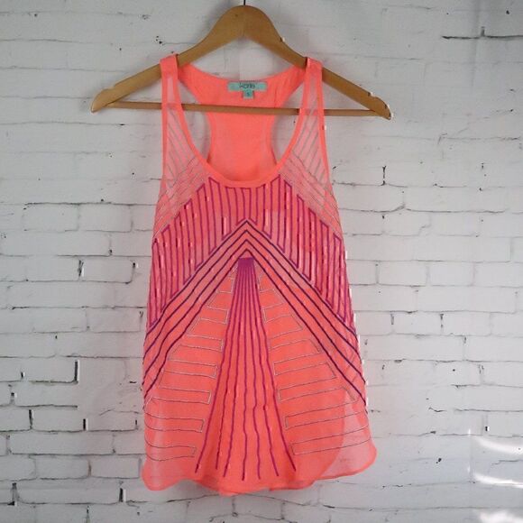 KARLIE PINK WITH EMBROIDERED DETAIL RACER BACK SHEER WORK OUT TOP SIZE SMALL - Picture 1 of 8